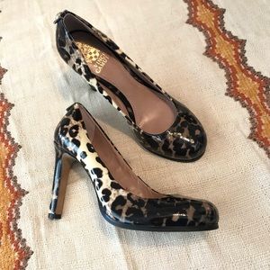 Vince Camuto Leopard Print Heels Round Toe